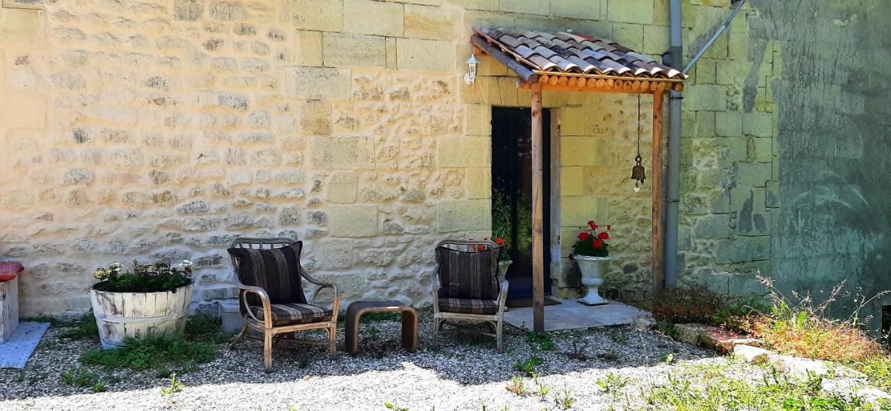 Aux Tuileries Nord B&B Creon Exterior photo